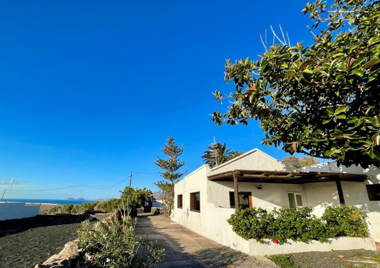 הוילה טגיסי Casa Famara מראה חיצוני תמונה