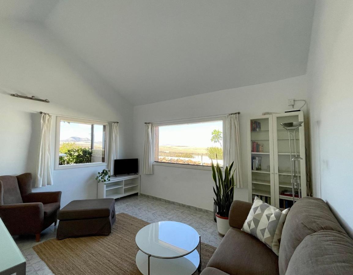 הוילה טגיסי Casa Famara מראה חיצוני תמונה